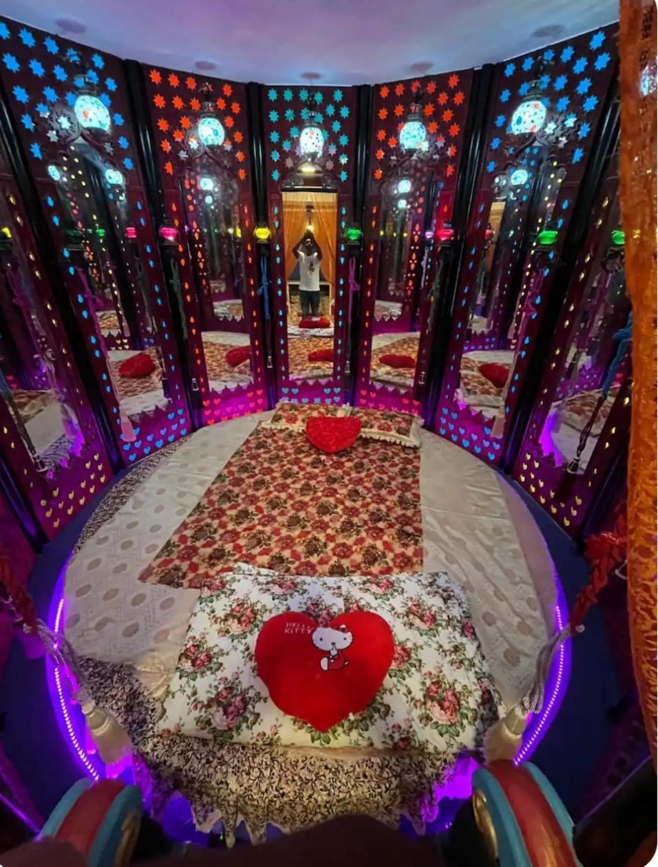 Oceanview Homestay For Couple Пондичерри Экстерьер фото